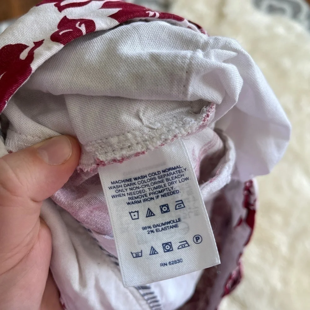 Lands End Mid Rise Floral Shorts 7” Inseam - Picture 6 of 6